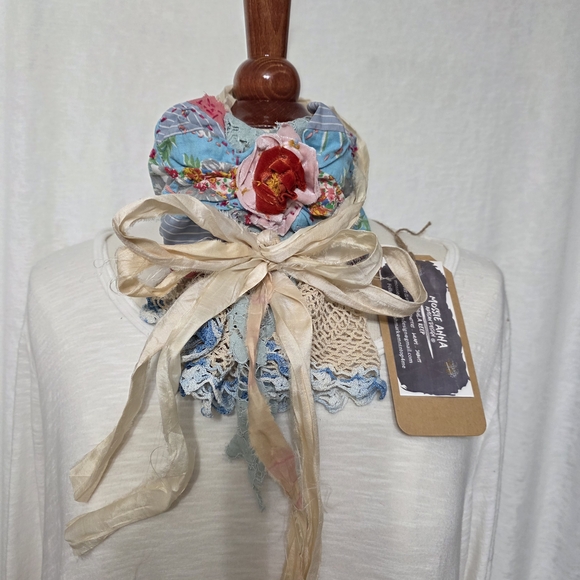 JABOT 💐 OOAK SPRING BOUQUET MOSSIE ANNA ARTISAN DESIGN NWT - Picture 2 of 12